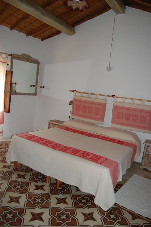 Rifugio Di Galte Bed and Breakfast Galtellì Værelse billede